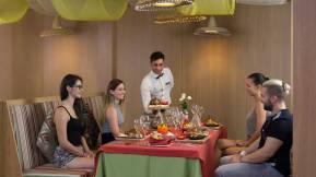 ROYAL TAJ MAHAL Restaurants
