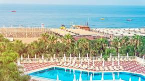 ROYAL TAJ MAHAL Pools & Beach