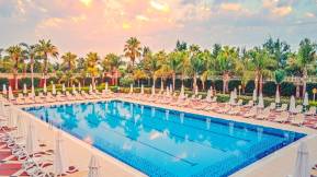 ROYAL TAJ MAHAL Pools & Beach