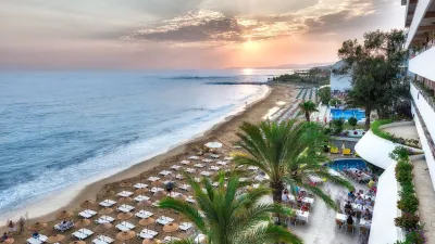 RUBI HOTEL Pools & Beach