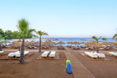 RUBI PLATINUM SIGN Pools & Beach