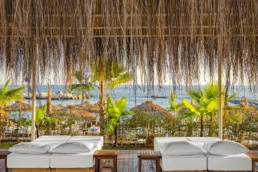 RUBI PLATINUM SIGN Pools & Beach