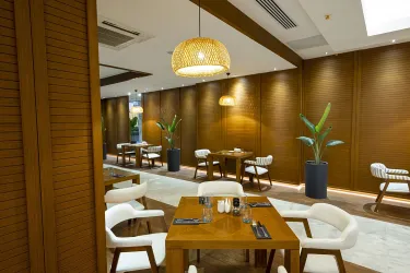 RUBI PLATINUM SIGN Restaurants