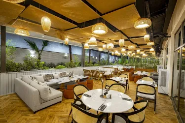 RUBI PLATINUM SIGN Restaurants