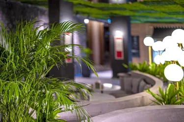 RUBI PLATINUM SIGN Restaurants