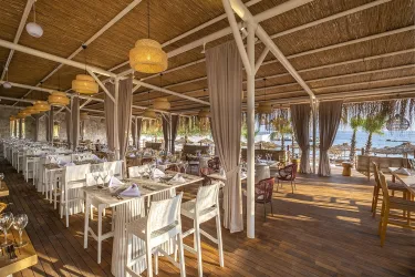 RUBI PLATINUM SIGN Restaurants