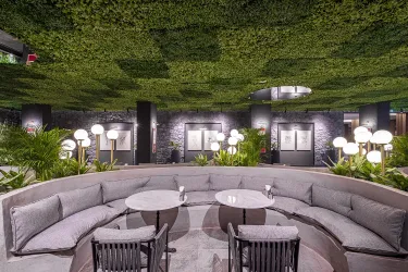 RUBI PLATINUM SIGN Restaurants