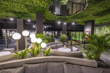 RUBI PLATINUM SIGN Restaurants