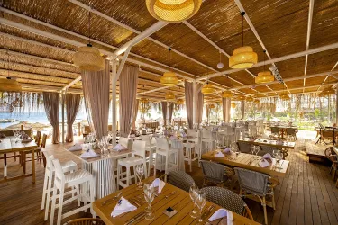 RUBI PLATINUM SIGN Restaurants