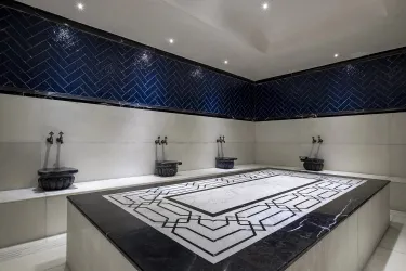 RUBI PLATINUM SIGN Spa