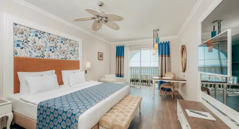 RUBI PLATINIUM SPA RESORT-SUITES Rooms