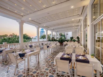 RUBI PLATINIUM SPA RESORT-SUITES Restaurants