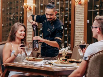RUBI PLATINIUM SPA RESORT-SUITES Restaurants