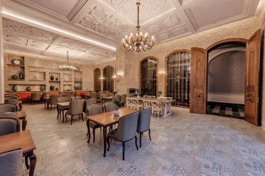RUBI PLATINIUM SPA RESORT-SUITES Restaurants