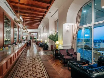 RUBI PLATINIUM SPA RESORT-SUITES Bars