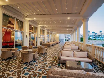 RUBI PLATINIUM SPA RESORT-SUITES Bars