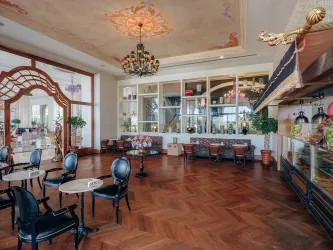 RUBI PLATINIUM SPA RESORT-SUITES Restaurants