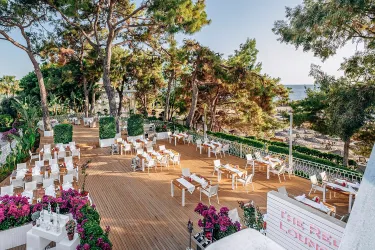 RUBI PLATINIUM SPA RESORT-SUITES Restaurants