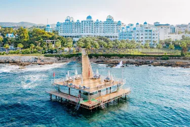 RUBI PLATINIUM SPA RESORT-SUITES Pools & Beach