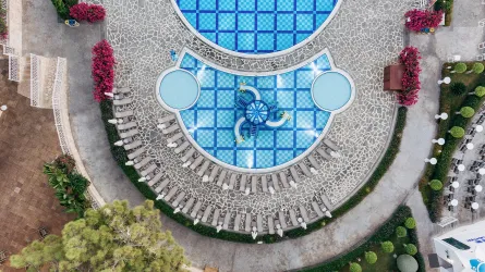 RUBI PLATINIUM SPA RESORT-SUITES Pools & Beach