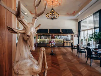 RUBI PLATINIUM SPA RESORT-SUITES Restaurants