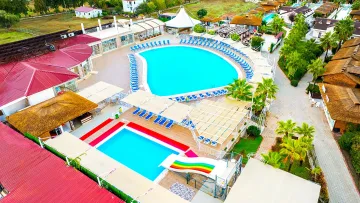 SAHRA SU HOLIDAY Pools & Beach