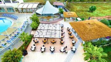 SAHRA SU HOLIDAY Restaurants