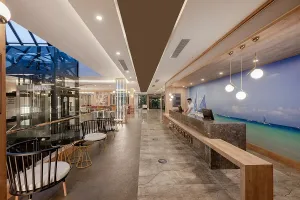 SAILORS BEACH CLUB Lobby
