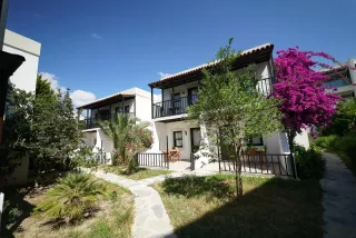 SALINAS BEACH HOTEL