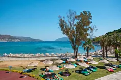 SALMAKIS RESORT AND SPA Pools & Beach