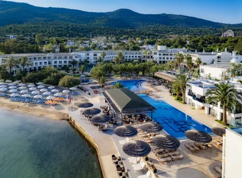 SAMARA HOTEL Pools & Beach