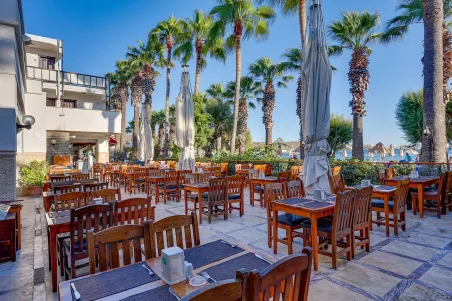 SAMI BEACH HOTEL Restaurants