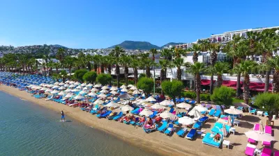SAMI BEACH HOTEL Pools & Beach
