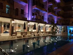 SANTANA HOTEL Pools & Beach