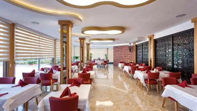 SAPHIR HOTEL-VILLAS Restaurants