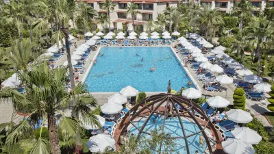 SAPHIR HOTEL-VILLAS Pools & Beach