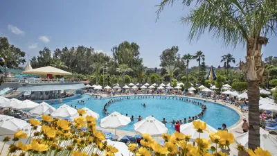 SAPHIR HOTEL-VILLAS Pools & Beach