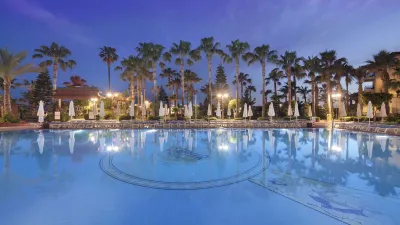 SAPHIR HOTEL-VILLAS Pools & Beach