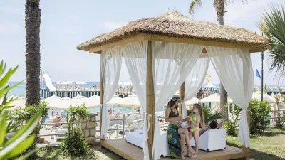 SAPHIR HOTEL-VILLAS Pools & Beach