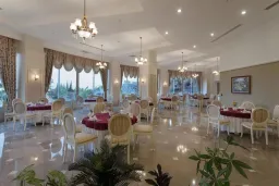 SAPHIR RESORT-SPA Restaurants