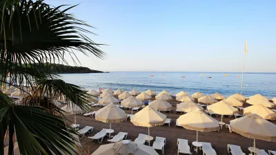 SAPHIR RESORT-SPA Pools & Beach