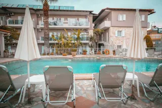 SARANTIS HOTEL Pools & Beach