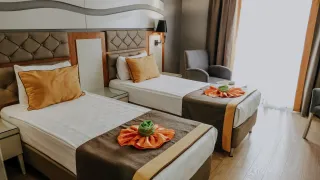 SATURN PALACE Rooms