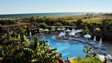 SATURN PALACE Pools & Beach