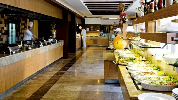 SATURN PALACE Restaurants