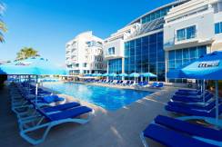 SEA LIFE FAMILY RESORT Pools & Beach