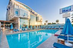 SEA LIFE FAMILY RESORT Pools & Beach