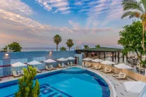 SEA LIFE KEMER RESORT HOTEL Pools & Beach