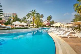 SEADEN COROLLA HOTEL Pools & Beach