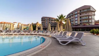 SEAMELIA BEACH RESORT Pools & Beach